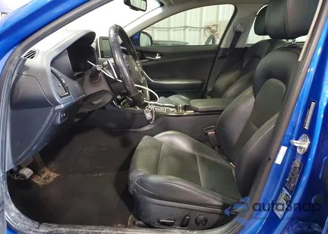 2018 Kia Stinger Base z USA, uszkodzony, nr VIN KNAE15LA7J6041029